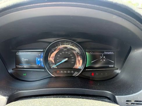 Used 2017 Ford Explorer Limited w/ Equipment Group 301A AWD/4WD image 12
