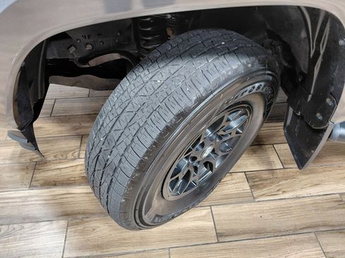 Used 2021 Toyota Tacoma SR5 image 21