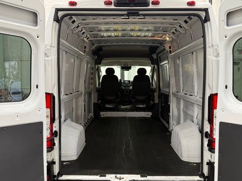 Used 2022 RAM ProMaster 2500 image 8
