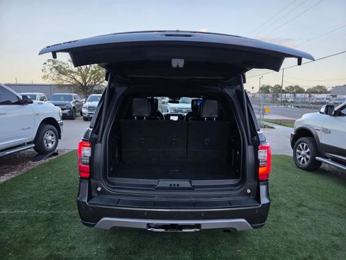 Used 2018 Ford Expedition Limited w/ Equipment Group 301A image 8