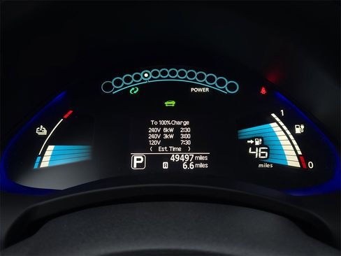 Used 2015 Nissan Leaf SL w/ Premium Package image 18