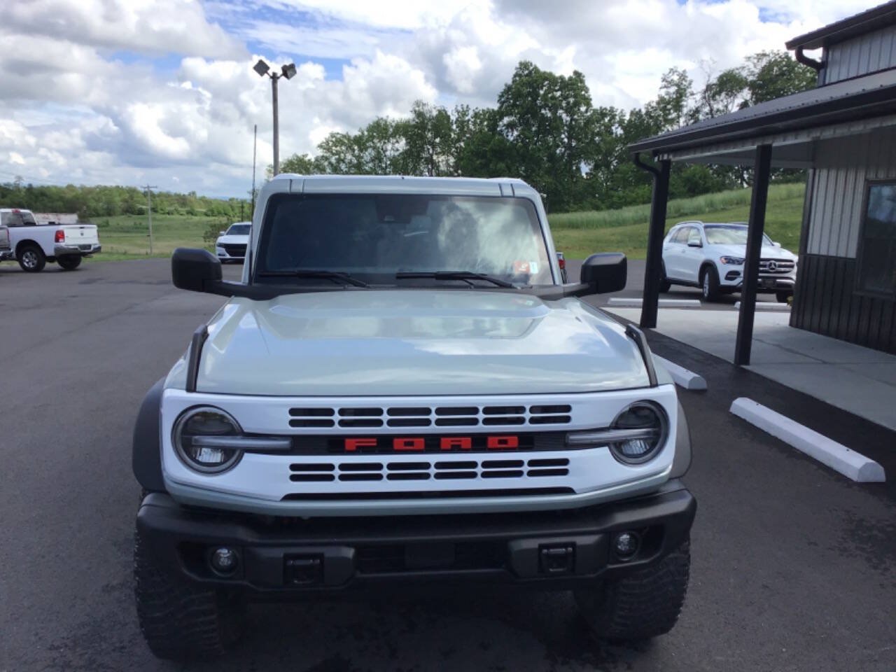 Used 2023 Ford Bronco Heritage Edition AWD/4WD image 4