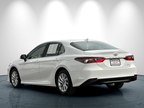 Used 2024 Toyota Camry LE image 6