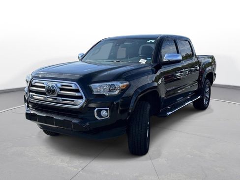 Used 2019 Toyota Tacoma Limited image 4