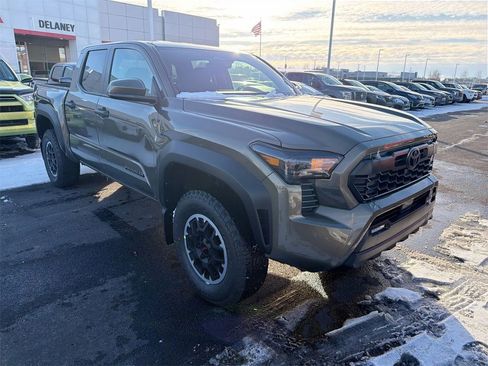 New 2025 Toyota Tacoma TRD Off-Road image 2