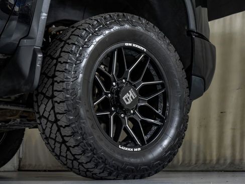 Used 2024 Chevrolet Silverado 2500 High Country w/ High Country Premium Package image 56