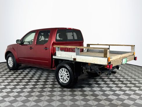 Used 2018 Nissan Frontier SV RWD image 6