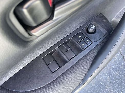 Used 2025 Toyota Corolla LE image 22