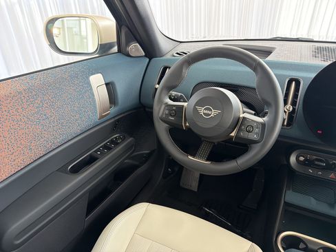 Certified 2025 MINI Cooper Countryman S w/ Comfort Package Max image 27