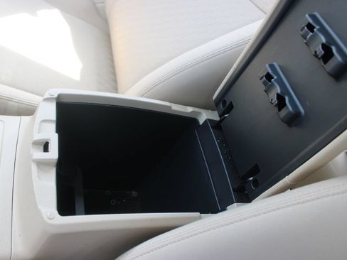 Used 2017 Nissan Rogue S FWD image 26