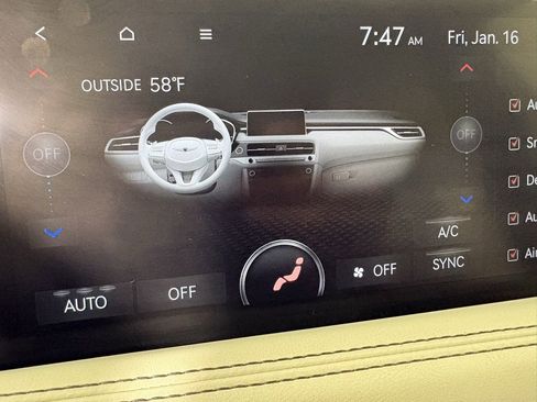 Used 2024 Genesis G70 2.5T image 30