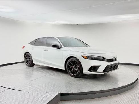 Used 2023 Honda Civic Sport image 11