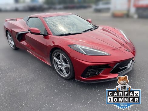 Used 2022 Chevrolet Corvette Stingray Premium Conv w/ Z51 Performance Package RWD image 3