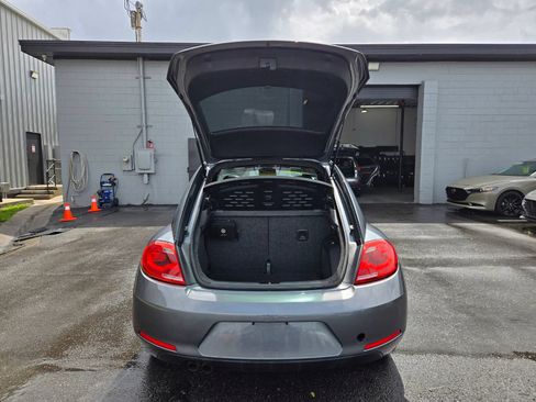 Used 2012 Volkswagen Beetle 2.5 FWD image 18