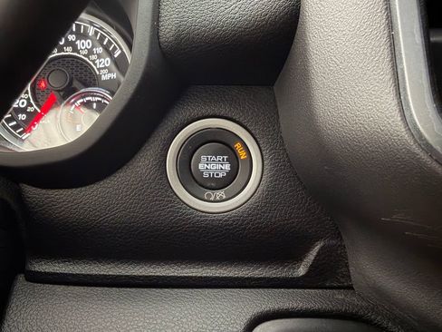 Used 2022 RAM 2500 Big Horn w/ Level C Equiment Group image 30