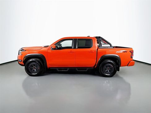 Used 2025 Nissan Frontier PRO-4X image 5