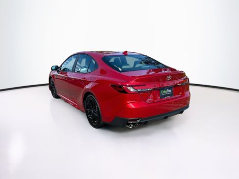 Used 2026 Toyota Camry SE FWD image 5