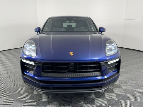 Certified 2026 Porsche Macan AWD/4WD image 6