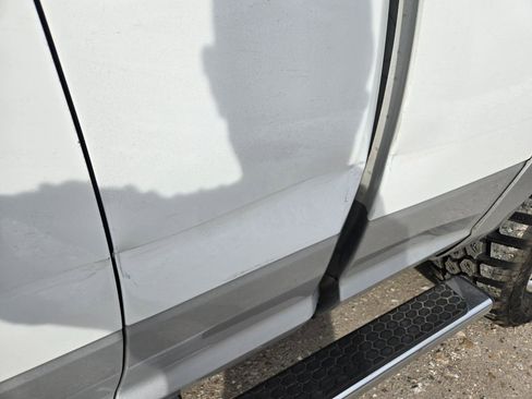 Used 2013 RAM 2500 Laramie w/ Cold Weather Group image 9