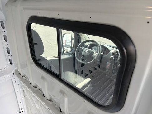 New 2026 RAM ProMaster 2500 w/ Convenience Group image 13