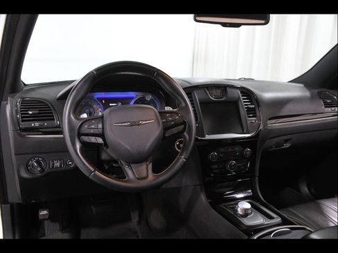 Used 2016 Chrysler 300 S w/ 300S Premium Group image 6