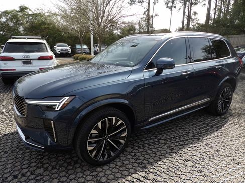 New 2026 Volvo XC90 B6 Ultra w/ Protection Package Premier AWD/4WD image 3