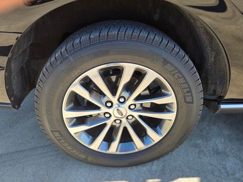 Used 2018 Ford Expedition Limited w/ Equipment Group 301A image 12