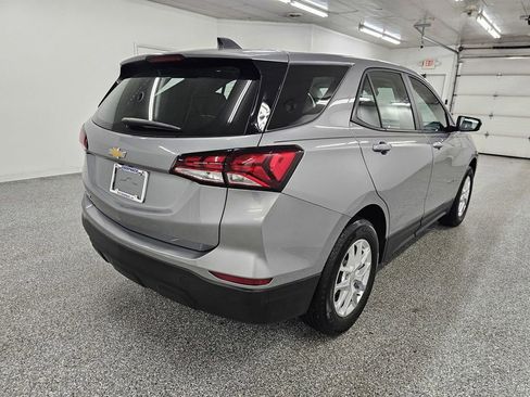Used 2024 Chevrolet Equinox LS FWD image 4