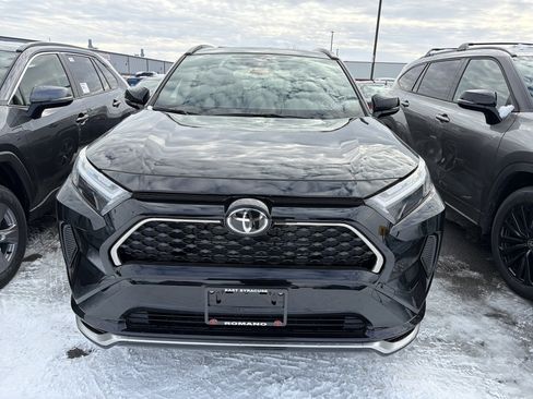 New 2025 Toyota RAV4 SE image 3