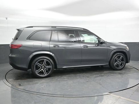 New 2026 Mercedes-Benz GLS 450 4MATIC image 3
