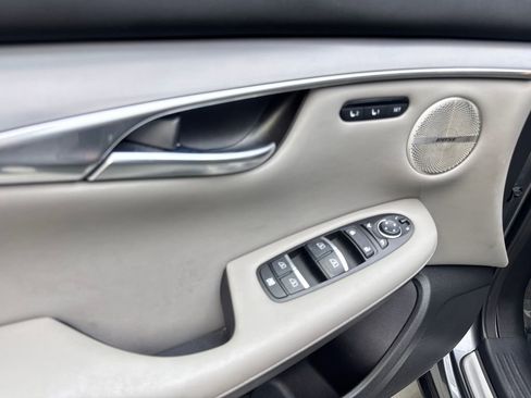Used 2023 INFINITI QX50 Luxe FWD image 32