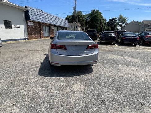 Used 2016 Acura TLX w/ Technology Package FWD image 7
