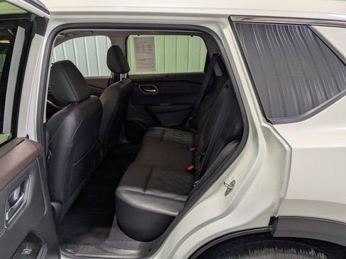 Used 2023 Nissan Rogue Platinum w/ Platinum Premium Package image 10