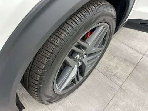 Certified 2025 Ford Explorer ST image 40