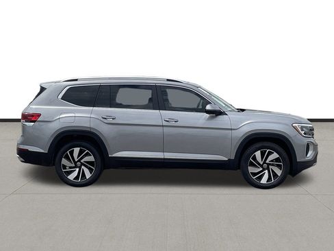 New 2025 Volkswagen Atlas SEL image 4