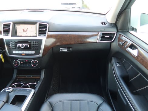 Used 2013 Mercedes-Benz GL 320 BlueTEC 4MATIC image 15