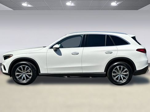Used 2026 Mercedes-Benz GLC 300 4MATIC image 2