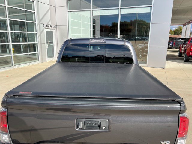 Used 2023 Toyota Tacoma TRD Sport w/ Technology Package AWD/4WD image 27
