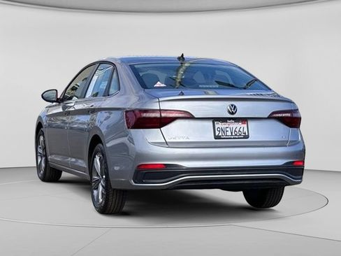 Used 2024 Volkswagen Jetta SE FWD image 33