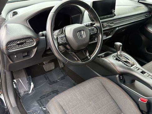 Used 2025 Honda HR-V Sport image 4