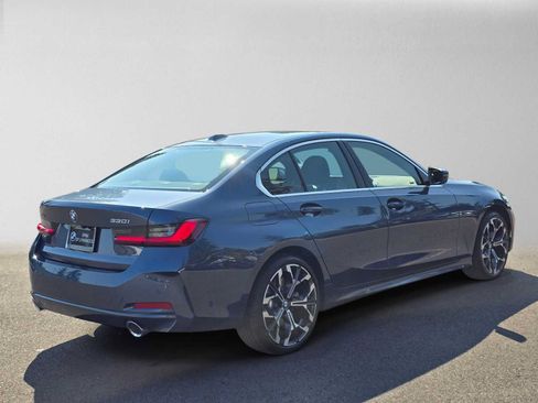 Used 2026 BMW 330i xDrive Sedan w/ Convenience Package AWD/4WD image 3