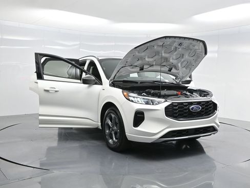 Used 2024 Ford Escape ST-Line w/ Tech Pack #1 image 32