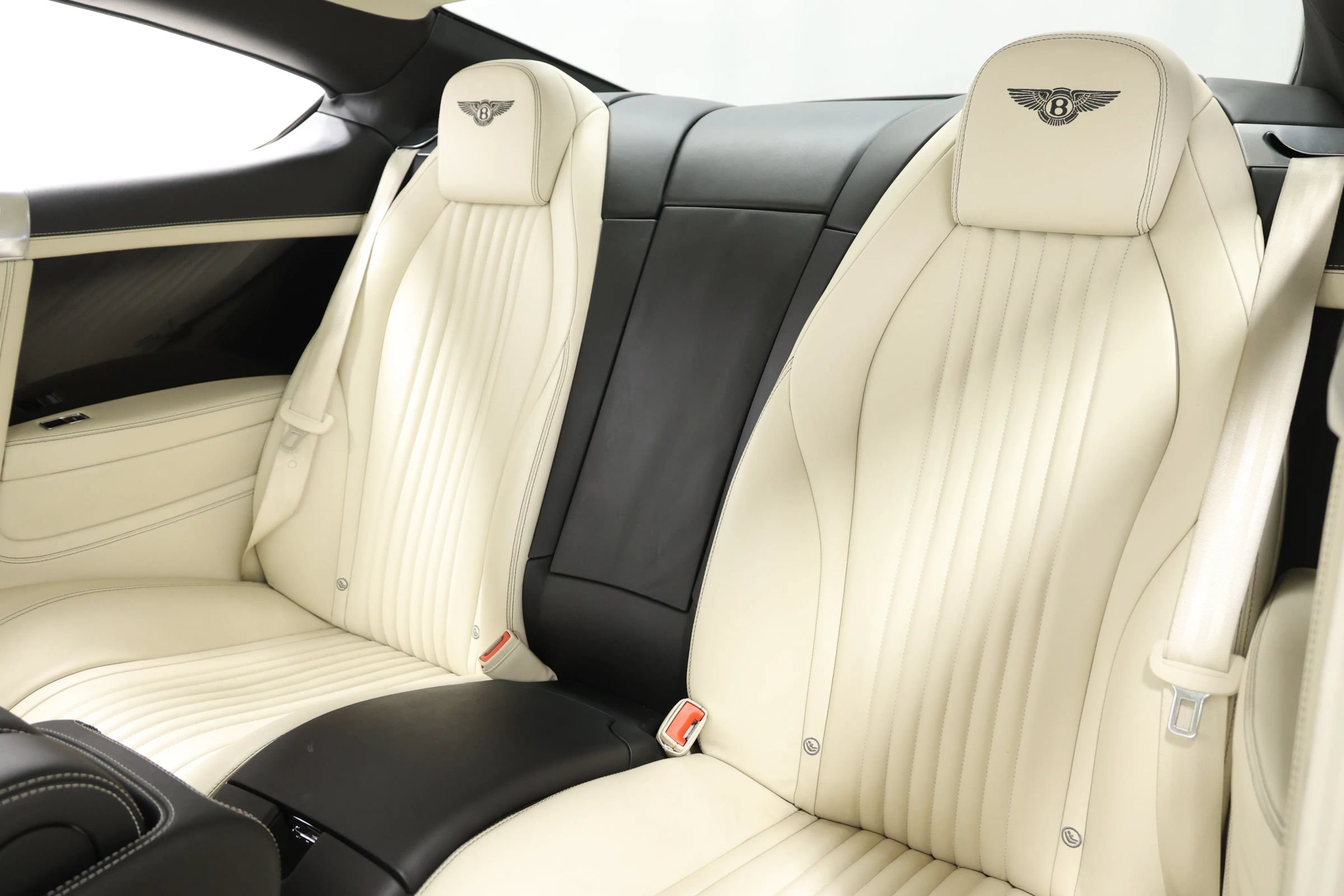 Used 2017 Bentley Continental GT AWD/4WD image 3