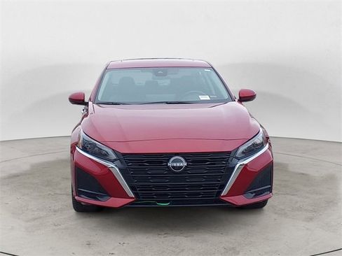 Used 2024 Nissan Altima 2.5 SL image 8