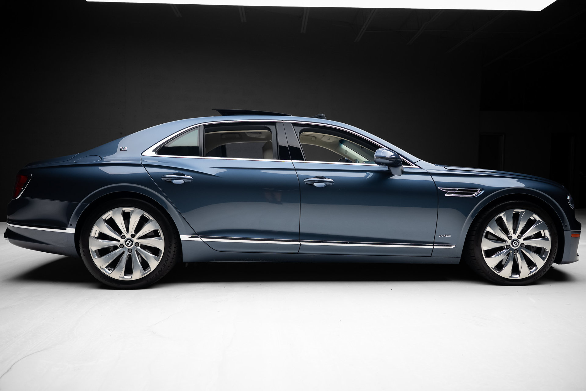 Used 2020 Bentley Flying Spur W12 AWD/4WD image 35