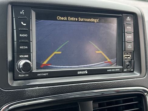 Used 2019 Dodge Grand Caravan SXT FWD image 20