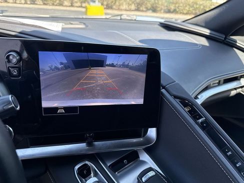 Used 2021 Chevrolet Corvette Stingray Coupe w/ Z51 Performance Package image 24