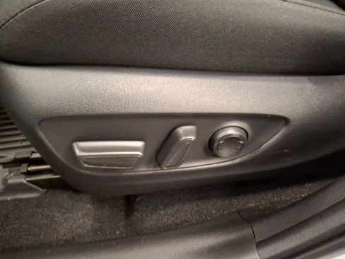 Used 2024 Toyota RAV4 XLE w/ Convenience Package image 15