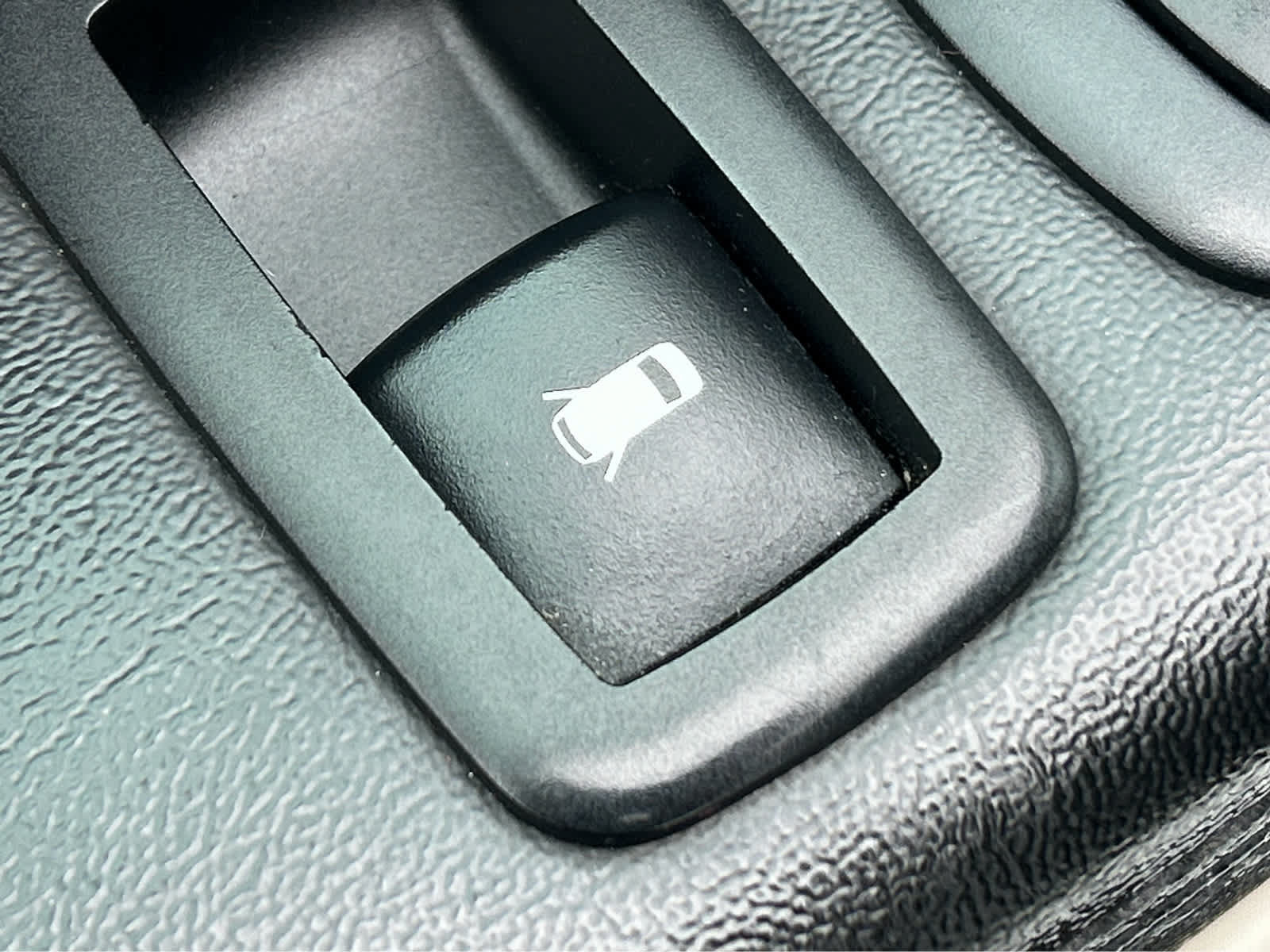 Used 2014 Dodge Grand Caravan SXT w/ UConnect Hands-Free Group FWD image 22