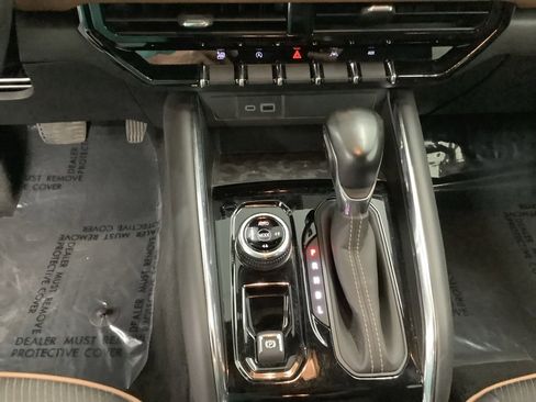 Used 2023 GMC Canyon AT4 image 16